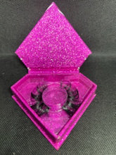 Load image into Gallery viewer, Eyelashes